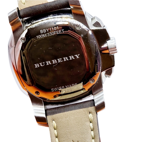 〽️ Burberry 〽️ Classic BBY1101 Chronograph Watch - Picture 8 of 11